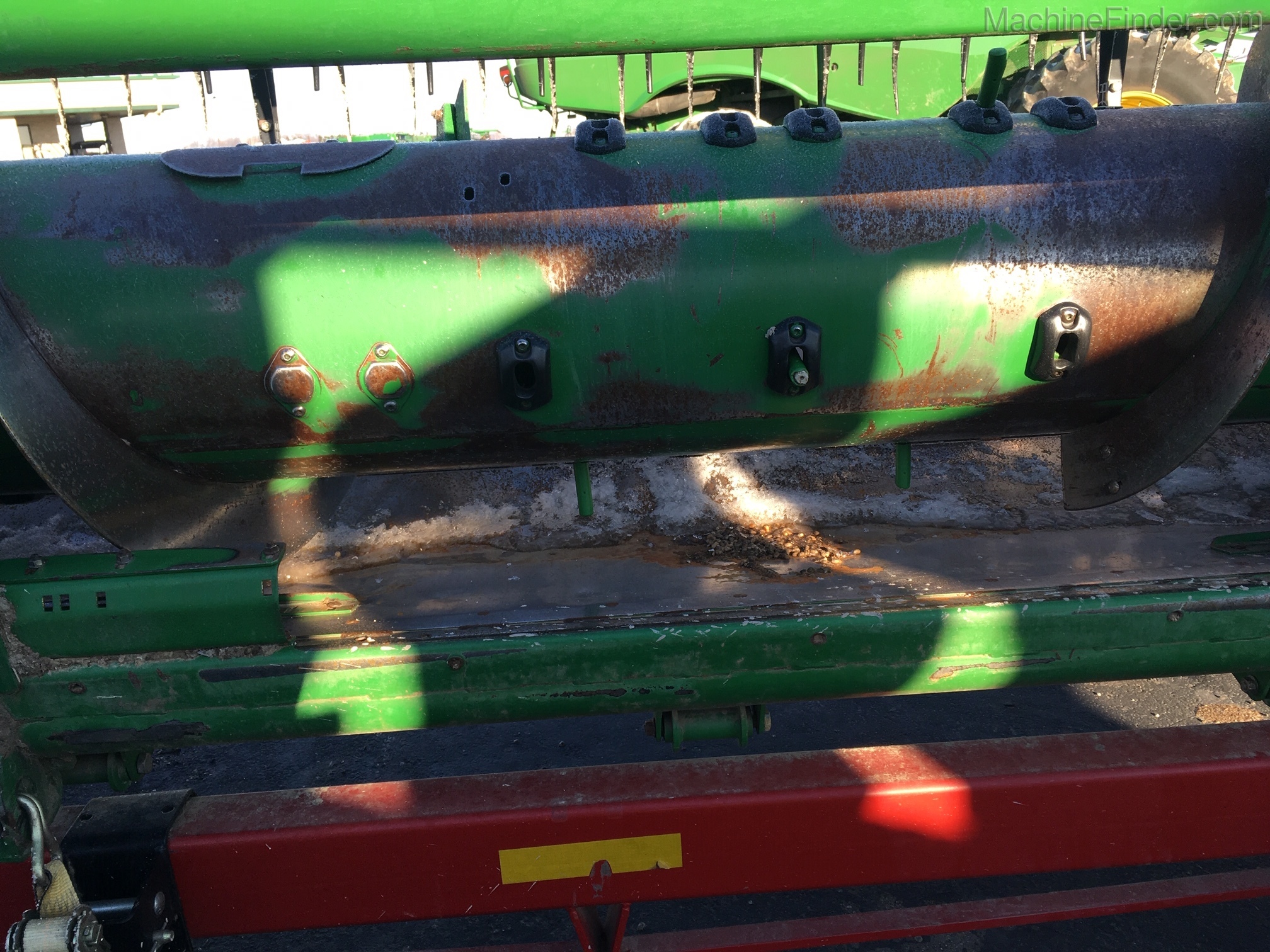 2010 John Deere 635F Image 7