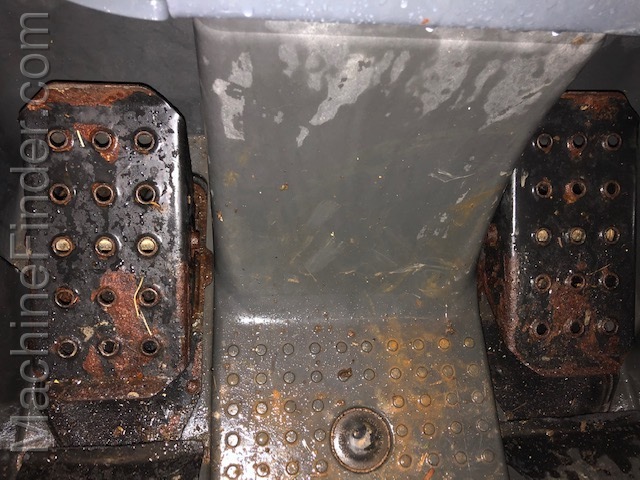 2015 John Deere 318E Image 7