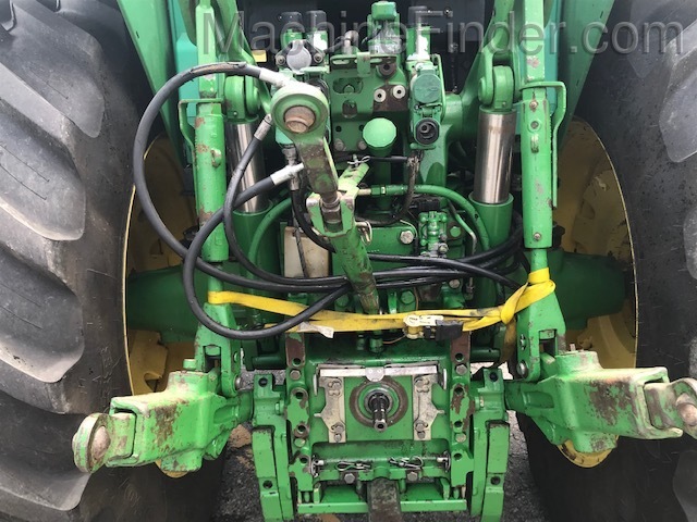 2003 John Deere 7420 Image 5