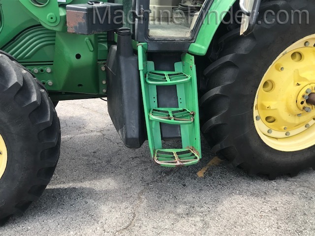 2003 John Deere 7420 Image 9