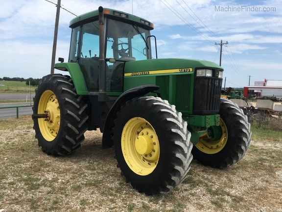 John Deere 7810 Image 3
