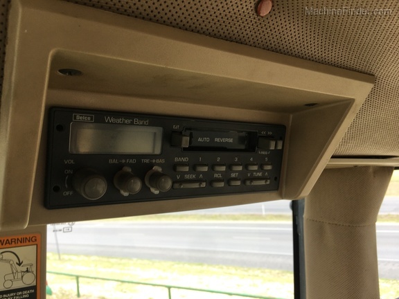 John Deere 7810 Image 12