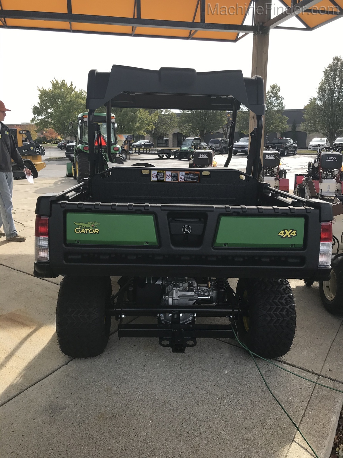 2020 John Deere 615E Image 3