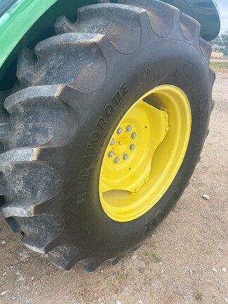 2014 John Deere 5065E Image 4
