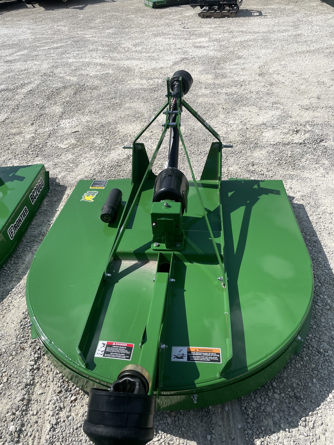 2023 John Deere 3035D Image 9