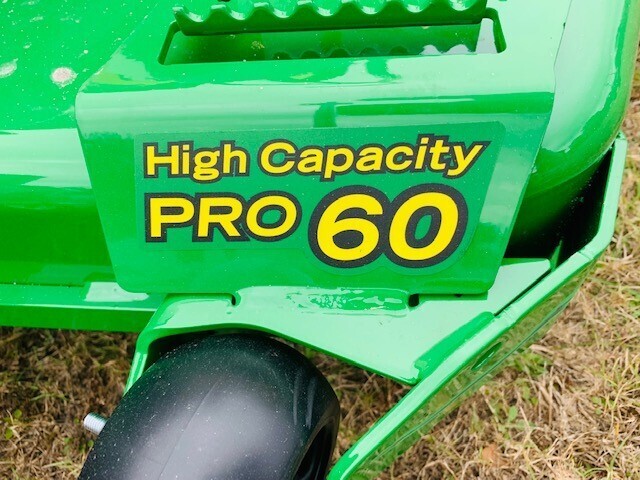 2025 John Deere Z730M Image 7
