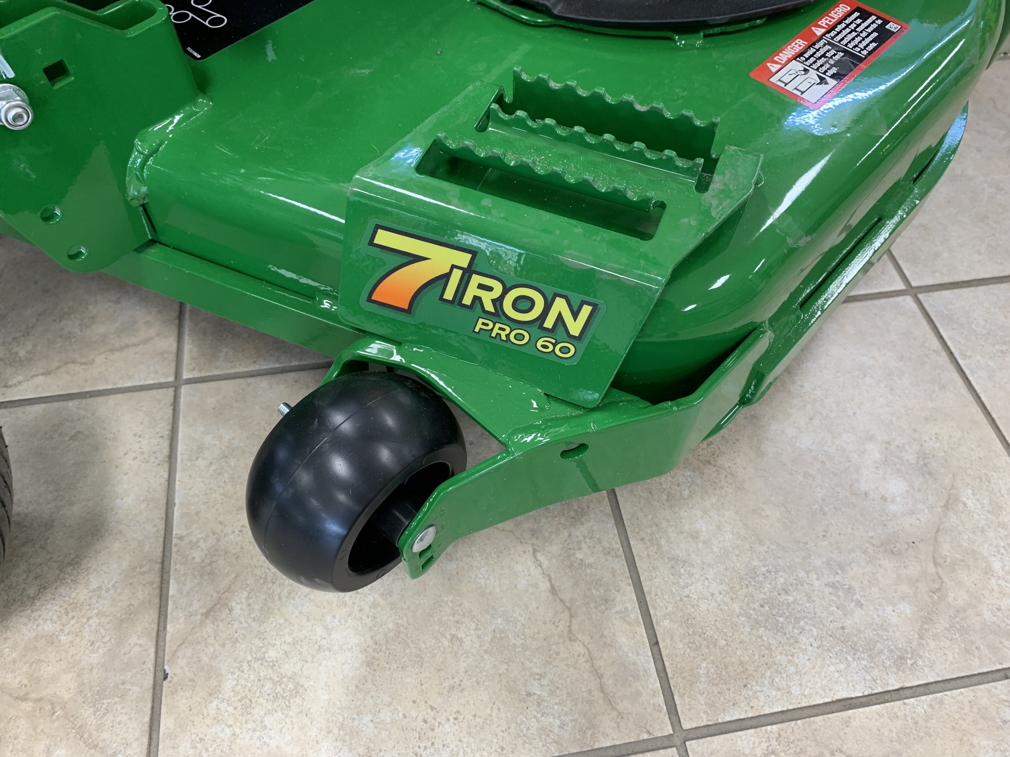 2025 John Deere Z994R Image 6