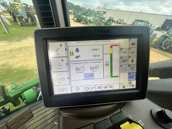 2019 John Deere CP690 Photo 7