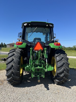 2021 John Deere 6120M-4