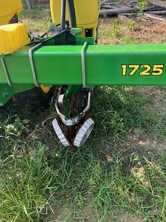 2020 John Deere 1725 Photo 5