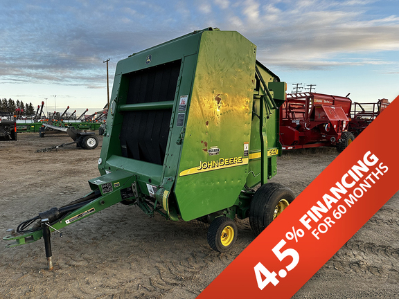 Photo of a 2003 John Deere 567