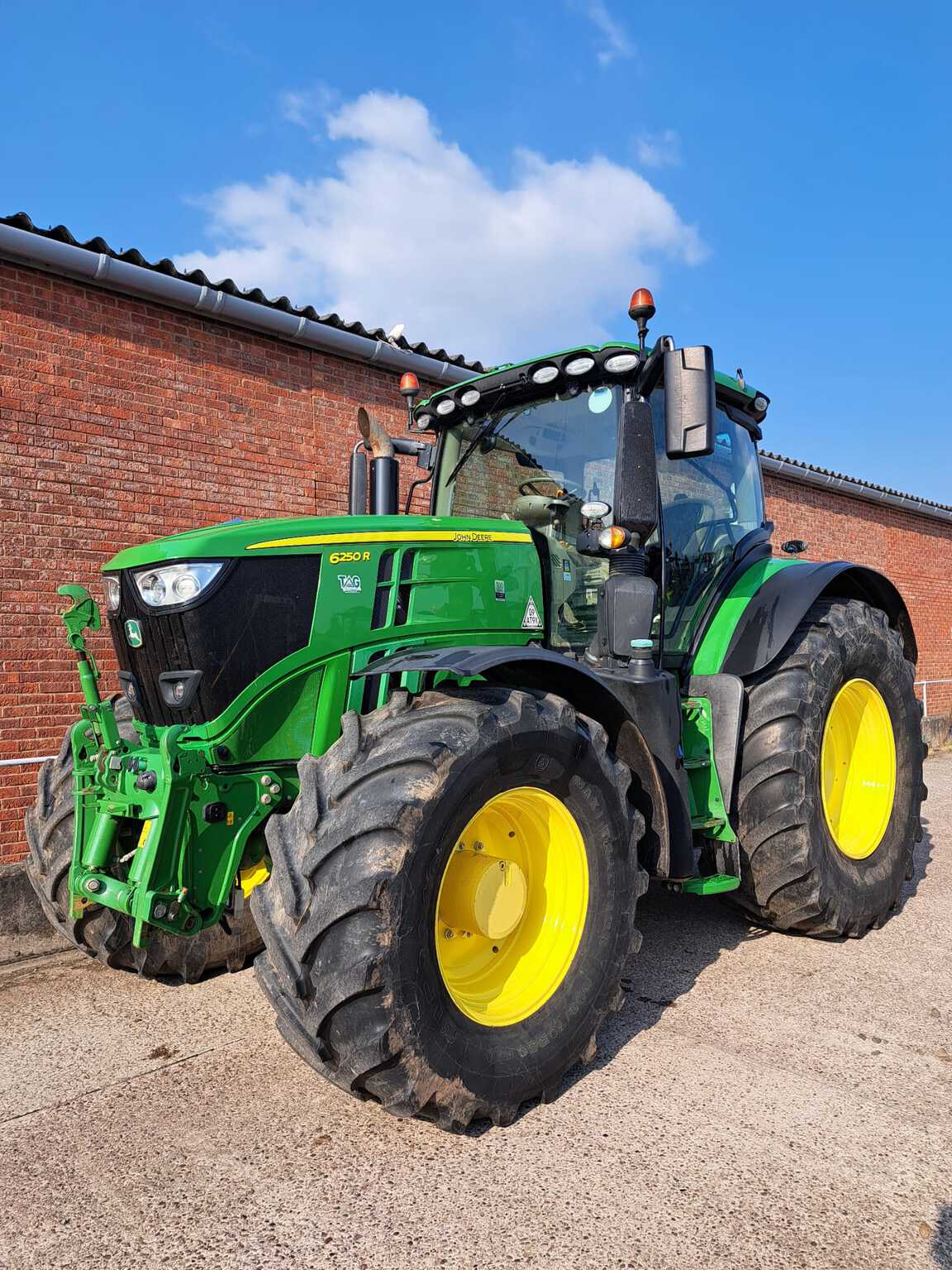 2018 John Deere 6250R