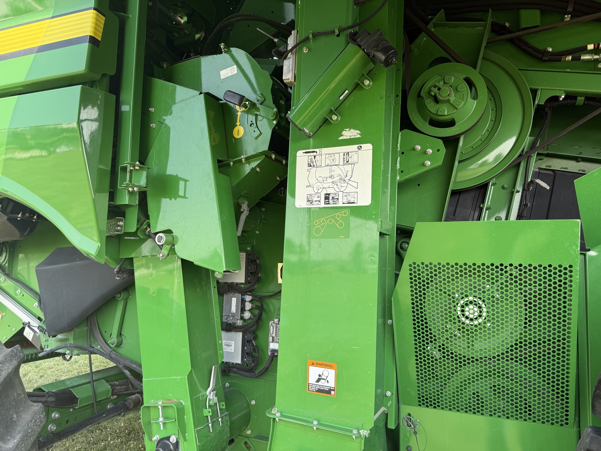 2020 John Deere S780 Image 6