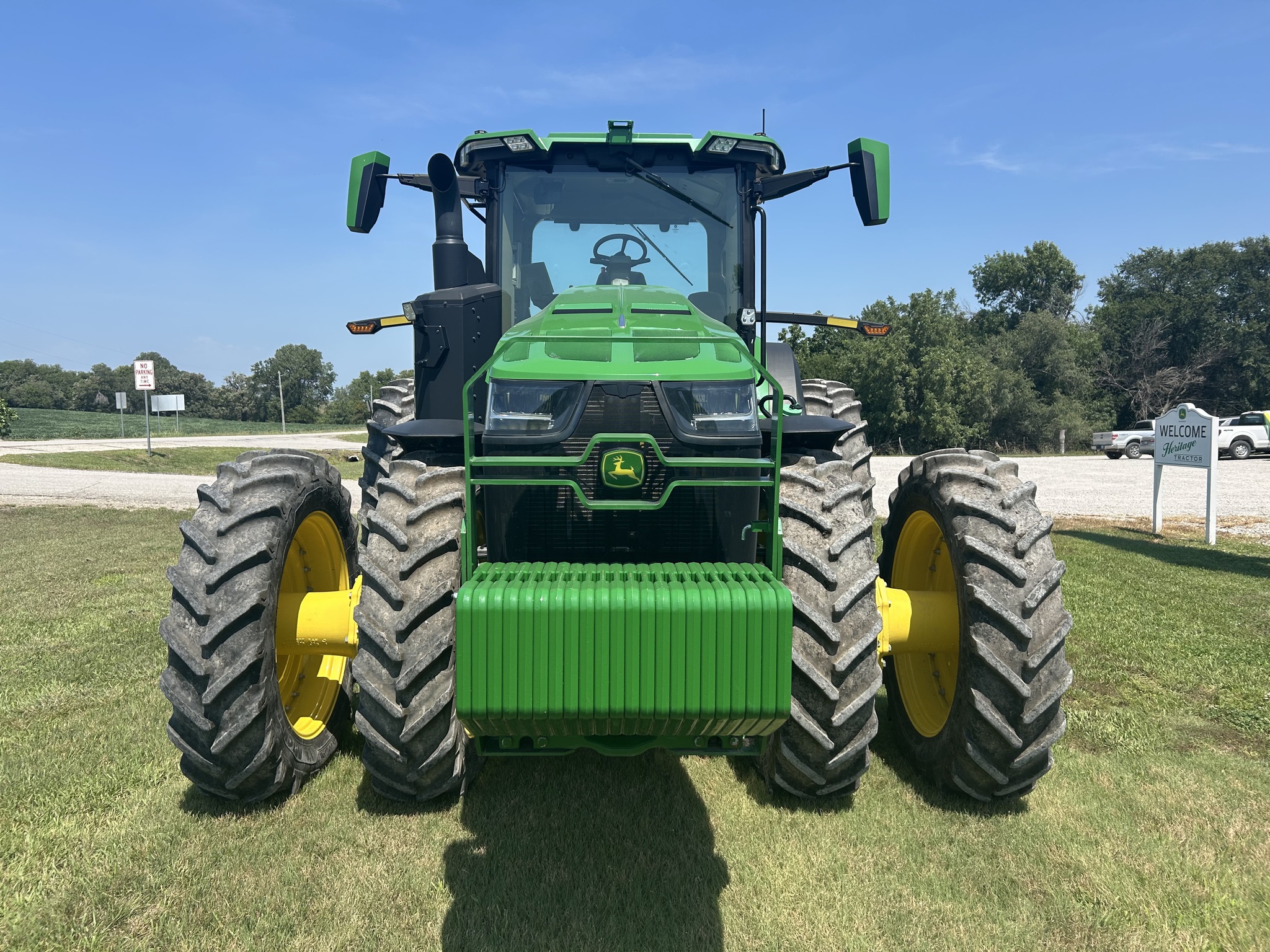  2021 John Deere 8R 370 at Heritage Tractor in Topeka, KS