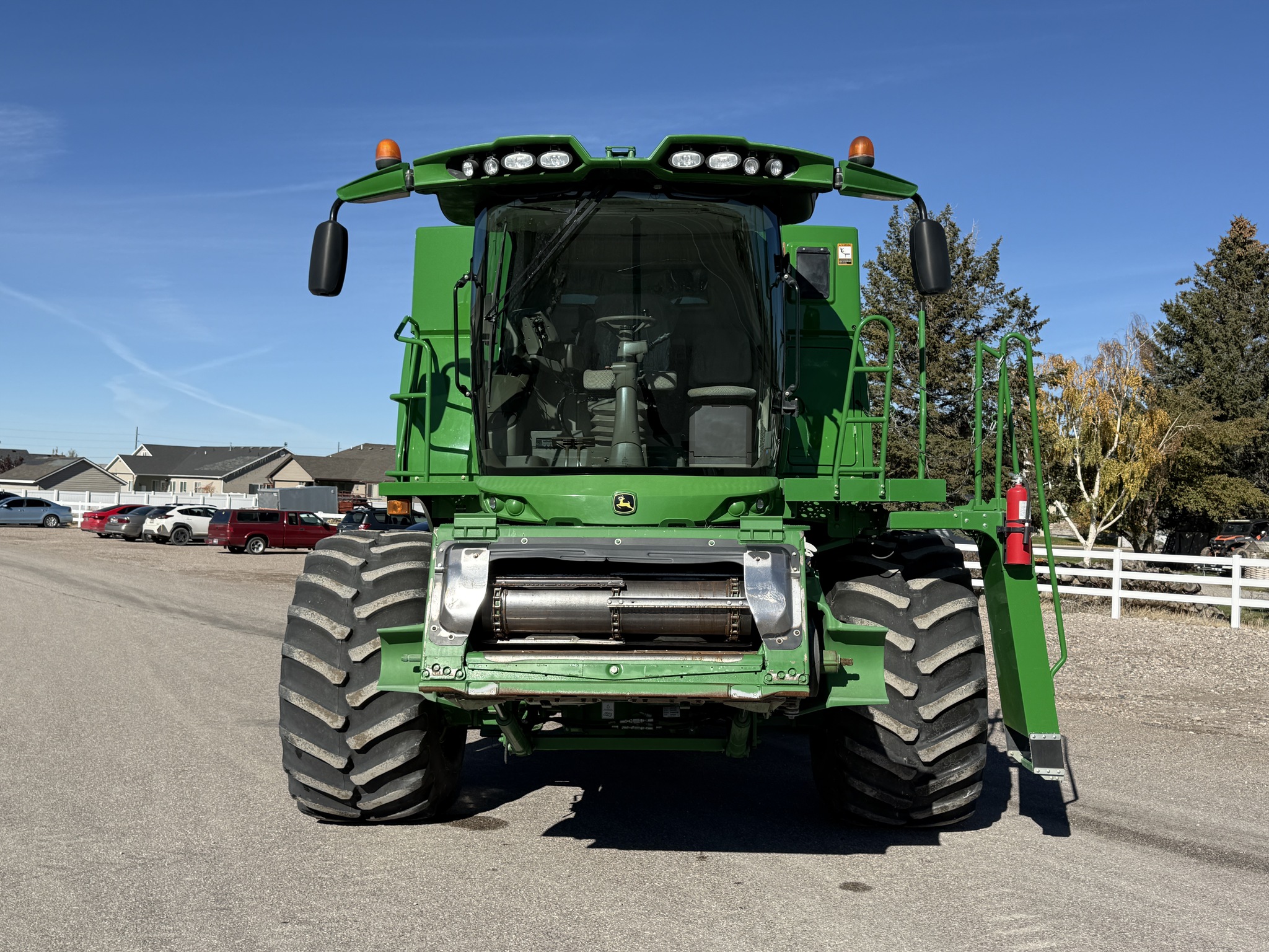 2013 John Deere S670 Image 8