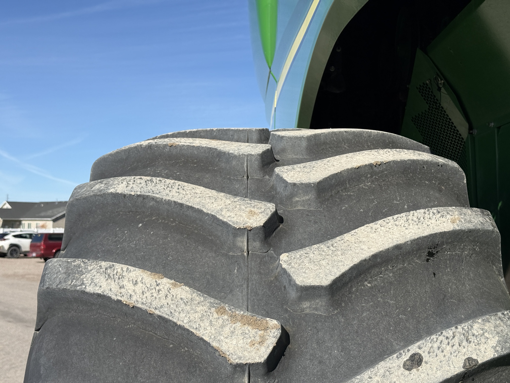 2013 John Deere S670 Image 31