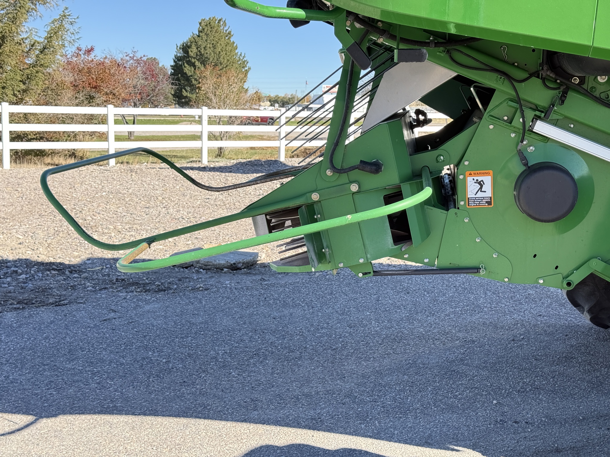 2013 John Deere S670 Image 37