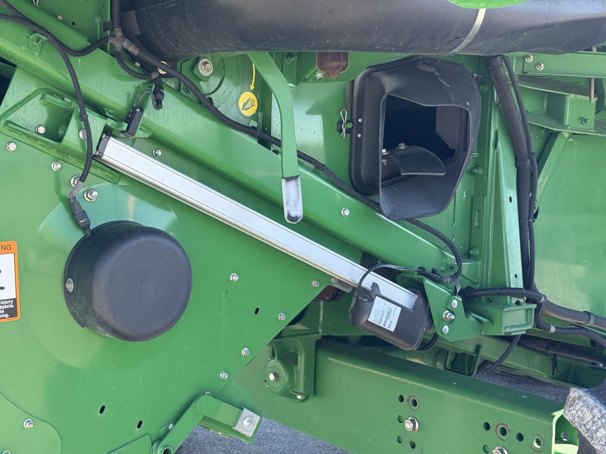 2013 John Deere S670 Image 43