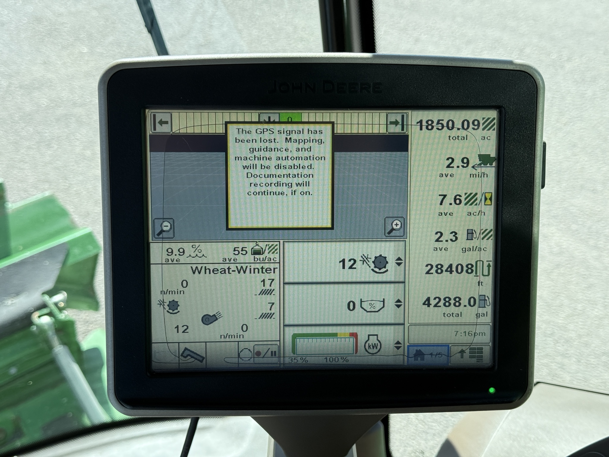 2013 John Deere S670 Image 15