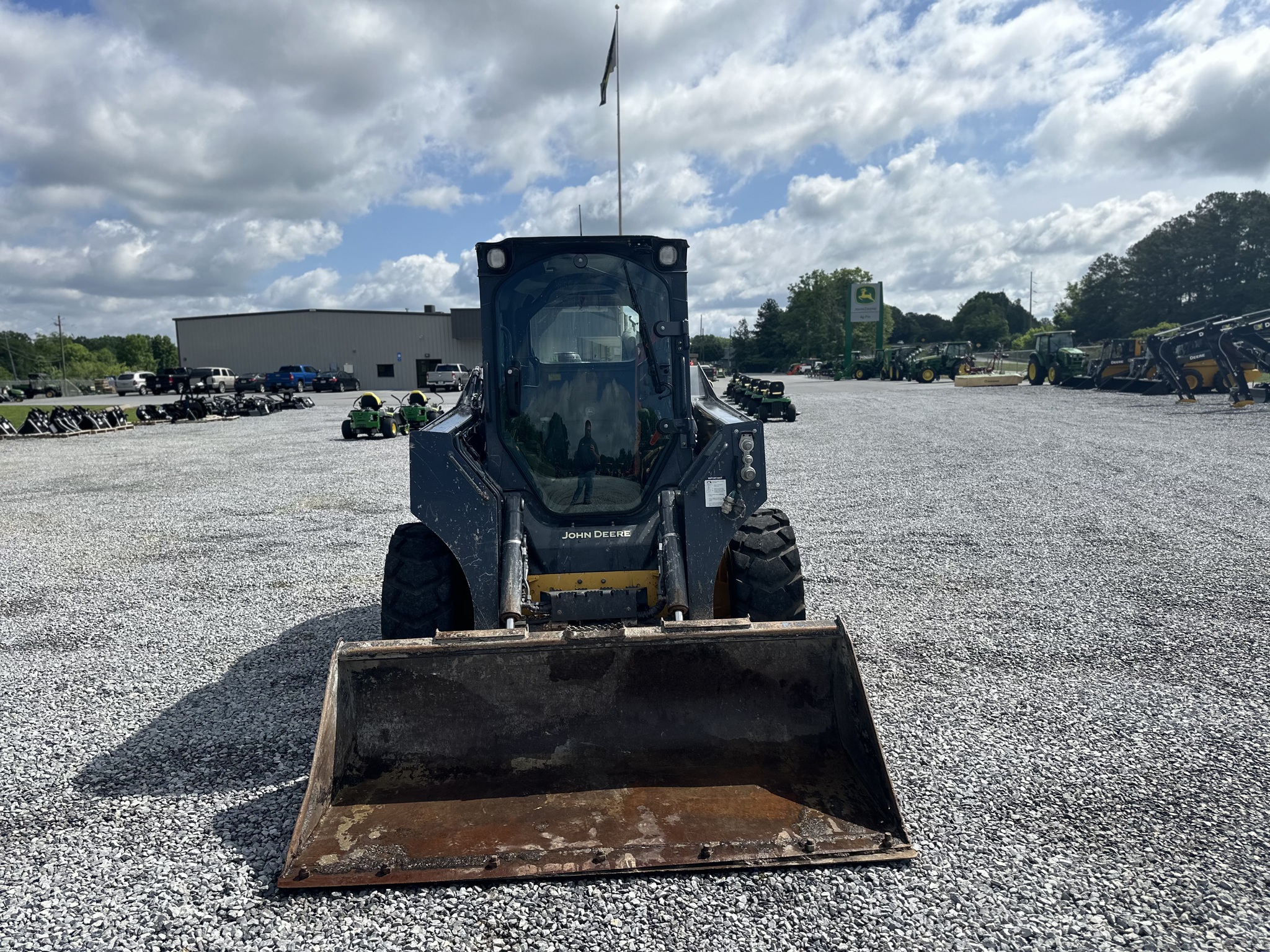 2022 John Deere 324G Image 7