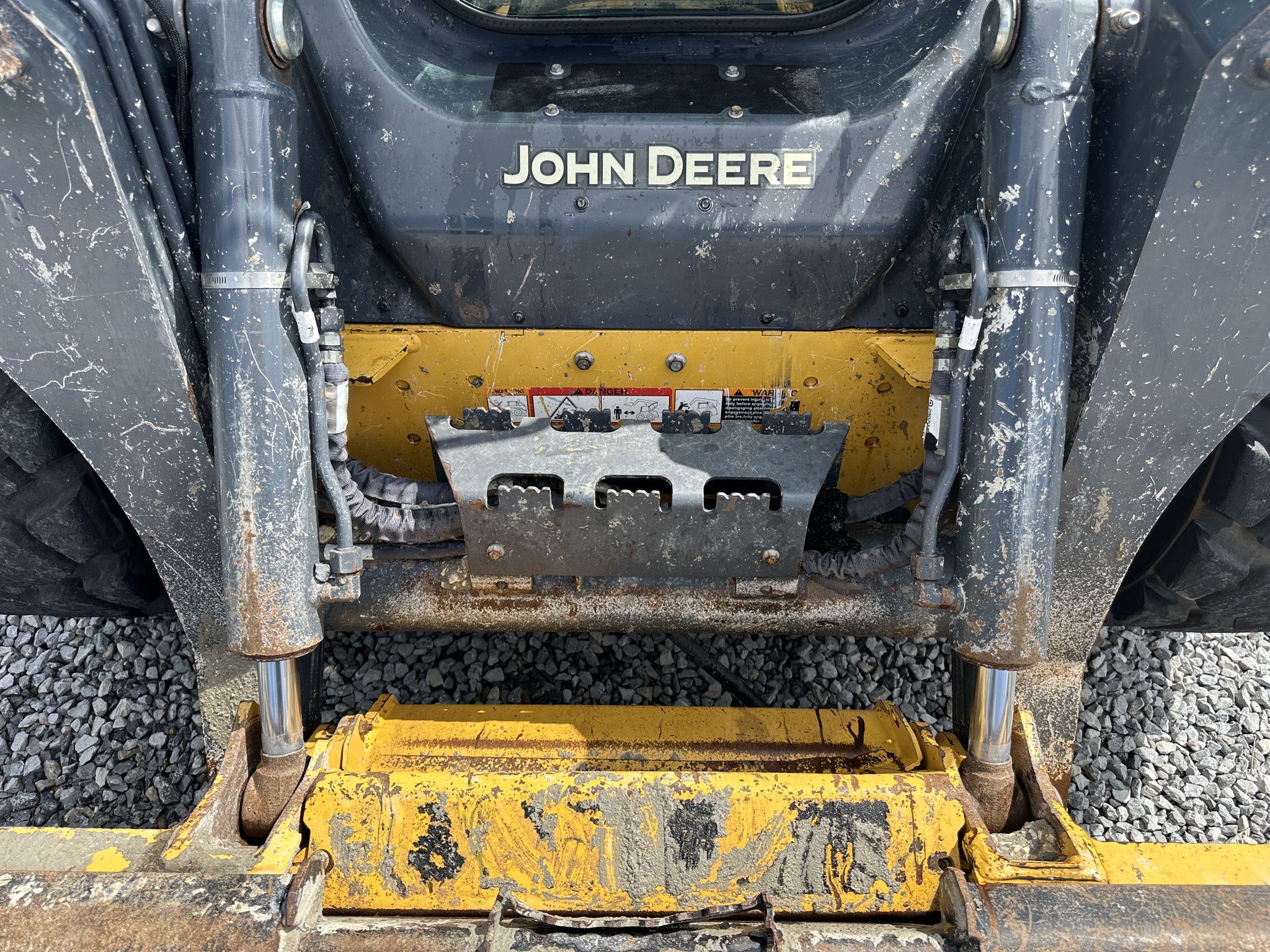 2022 John Deere 324G Image 16