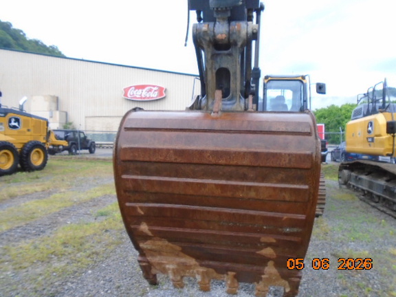 Photo of a 2024 John Deere 350P
