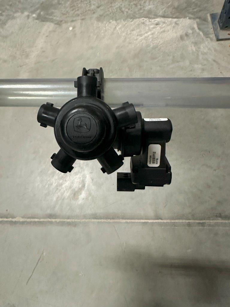 John Deere LS20 Individual Nozzle Control PUK Image 1