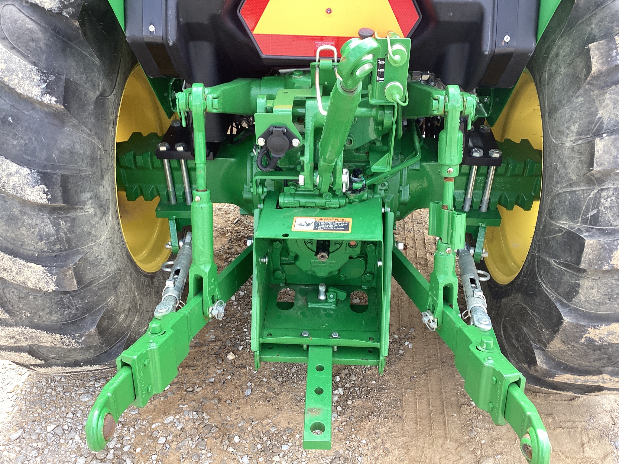 2022 John Deere 5075E Image 9