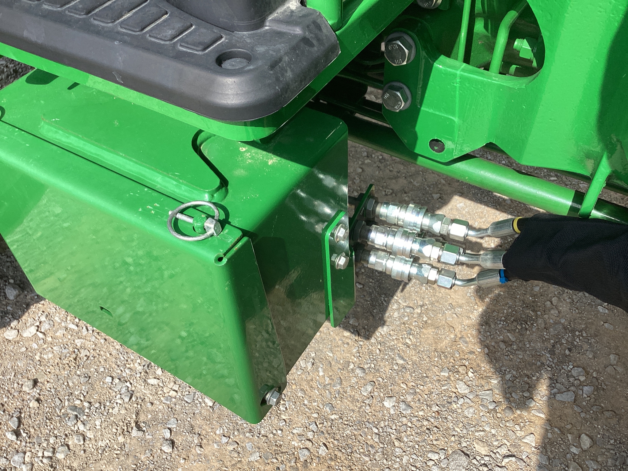 2022 John Deere 5075E Image 13