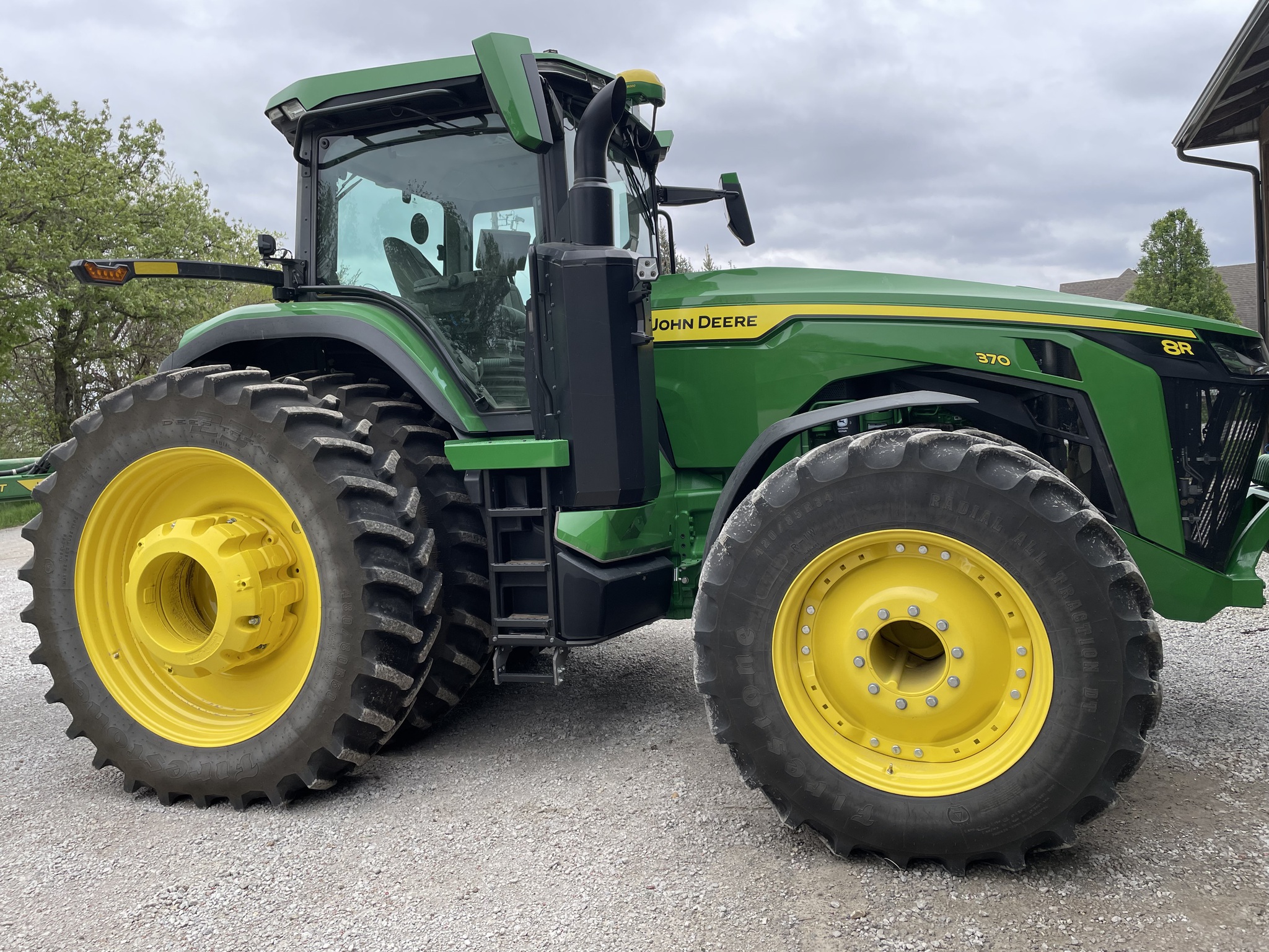  2023 John Deere 8R 370 at Heritage Tractor in Seneca, KS