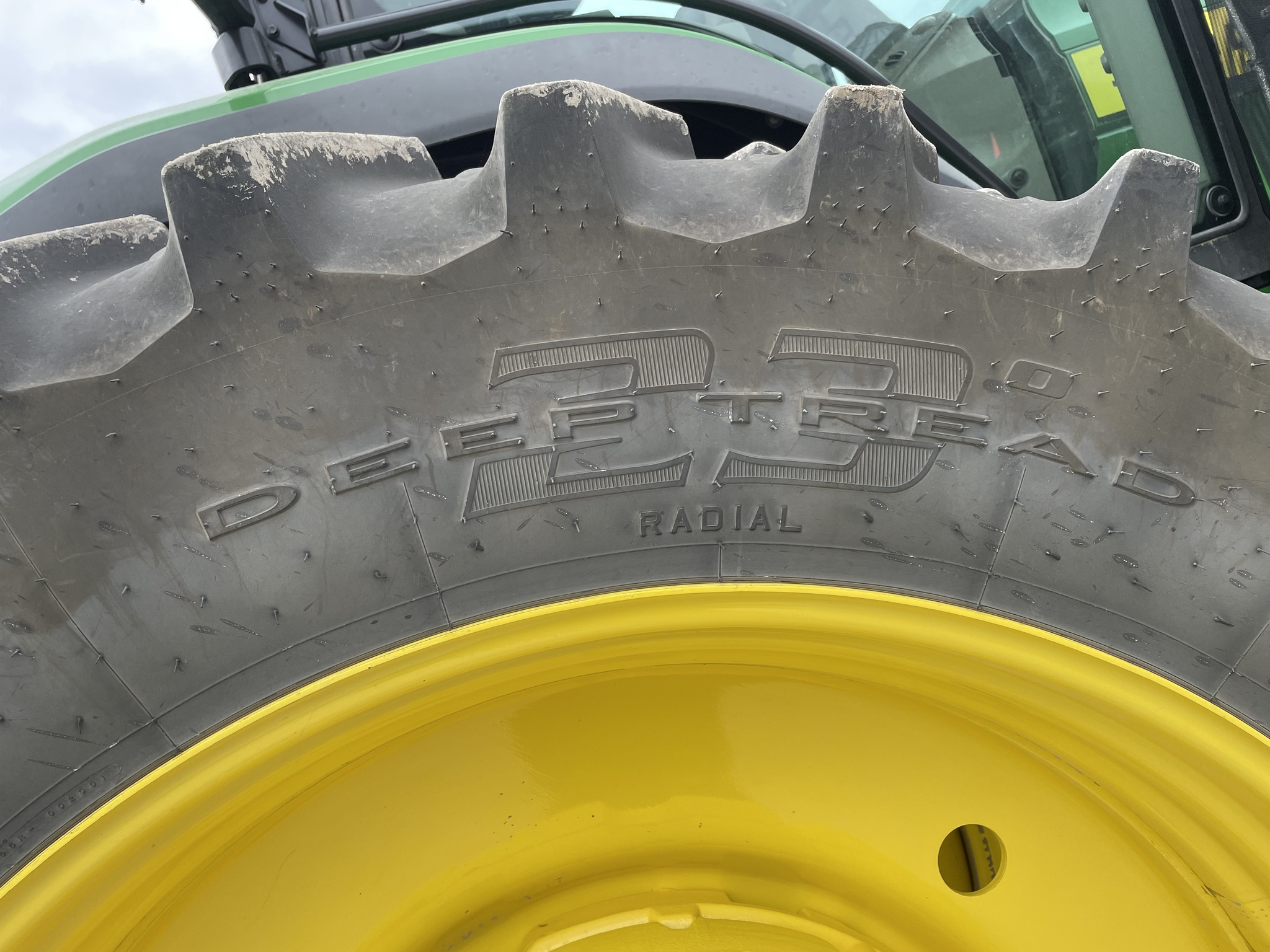  2023 John Deere 8R 370 at Heritage Tractor in Seneca, KS