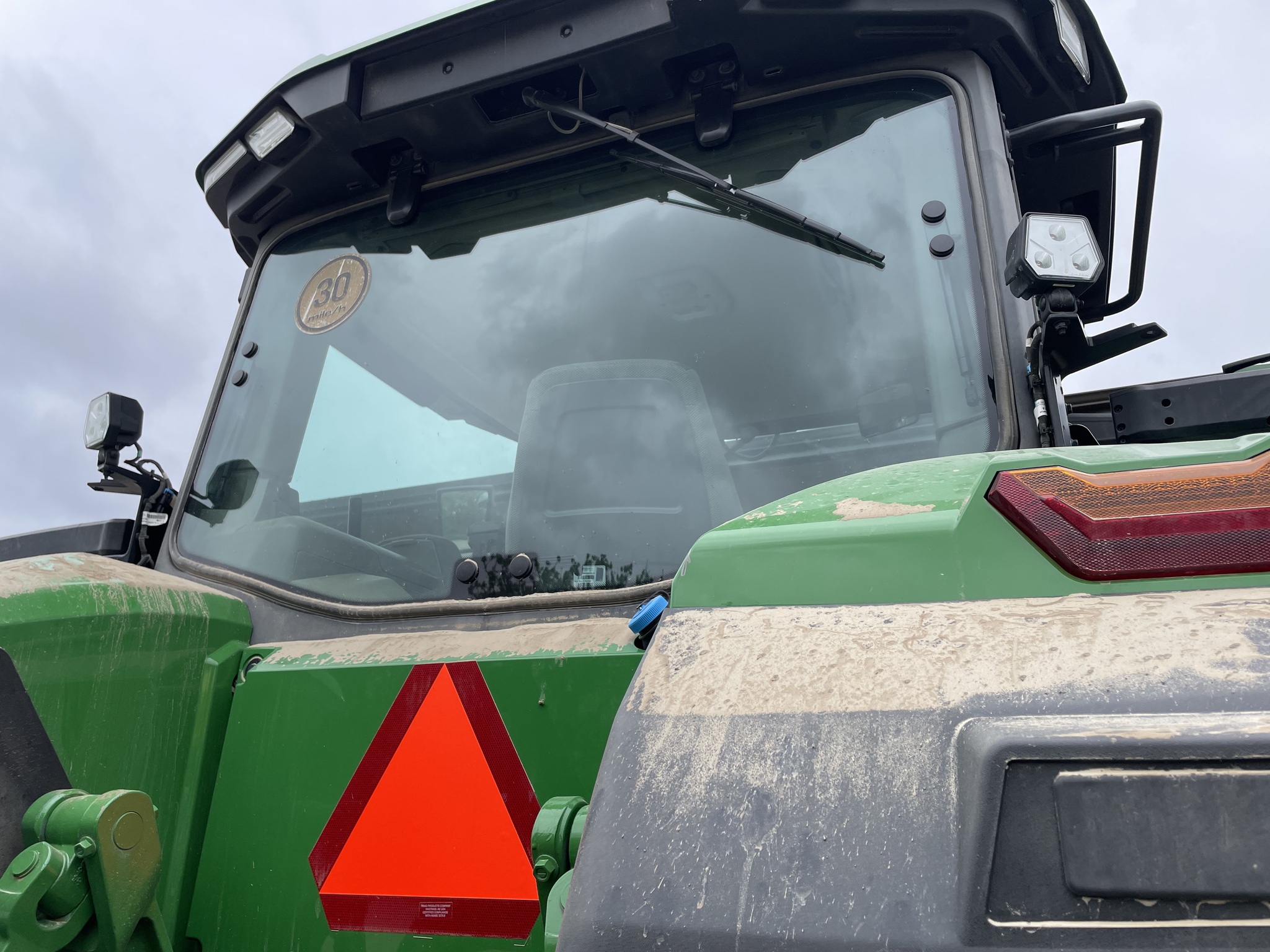  2023 John Deere 8R 370 at Heritage Tractor in Seneca, KS