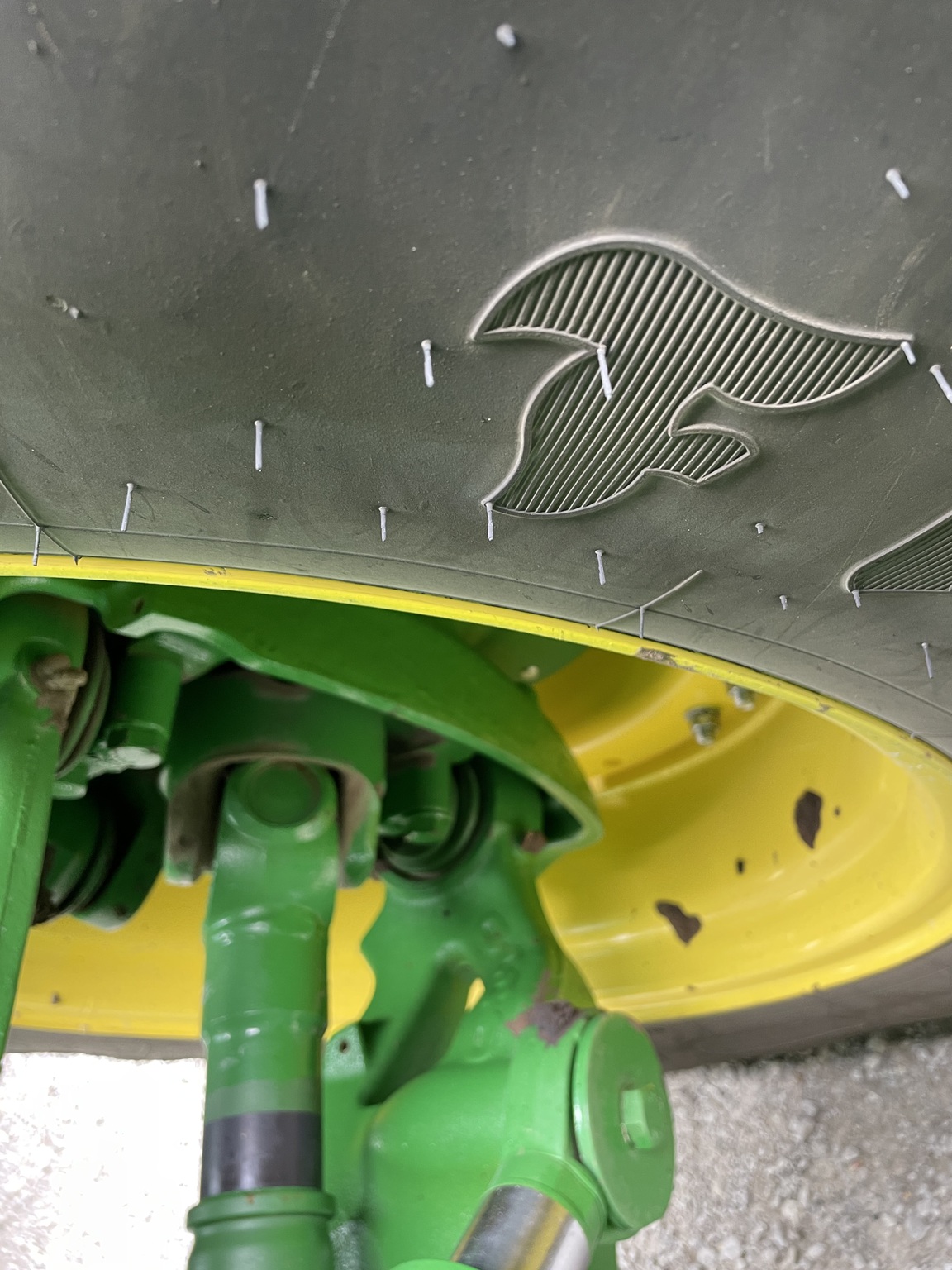  2023 John Deere 8R 370 at Heritage Tractor in Seneca, KS