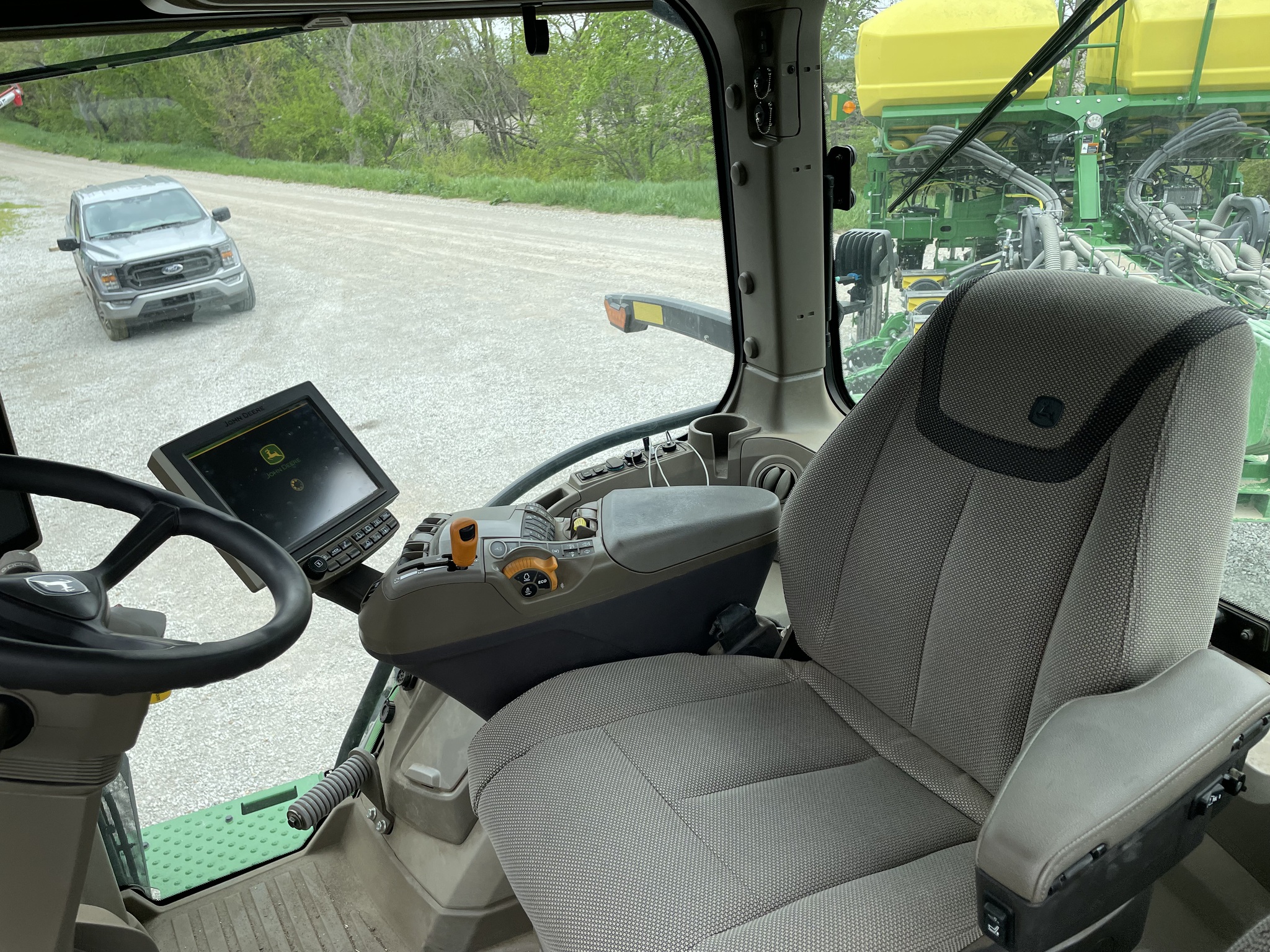  2023 John Deere 8R 370 at Heritage Tractor in Seneca, KS