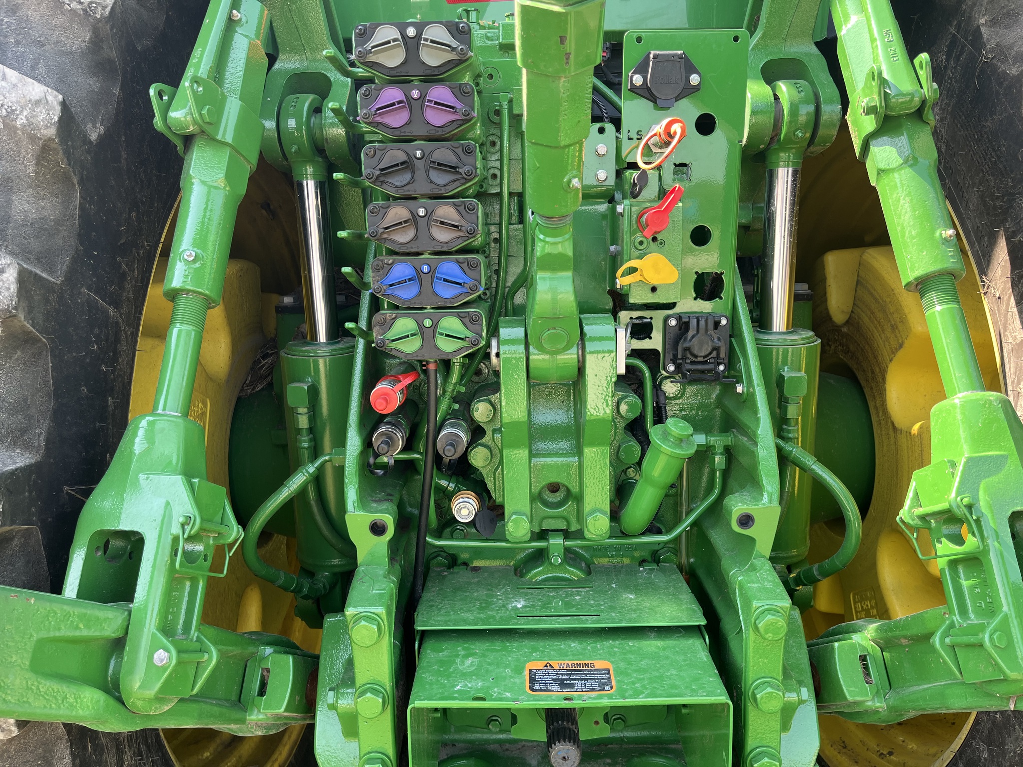  2023 John Deere 8R 370 at Heritage Tractor in Seneca, KS