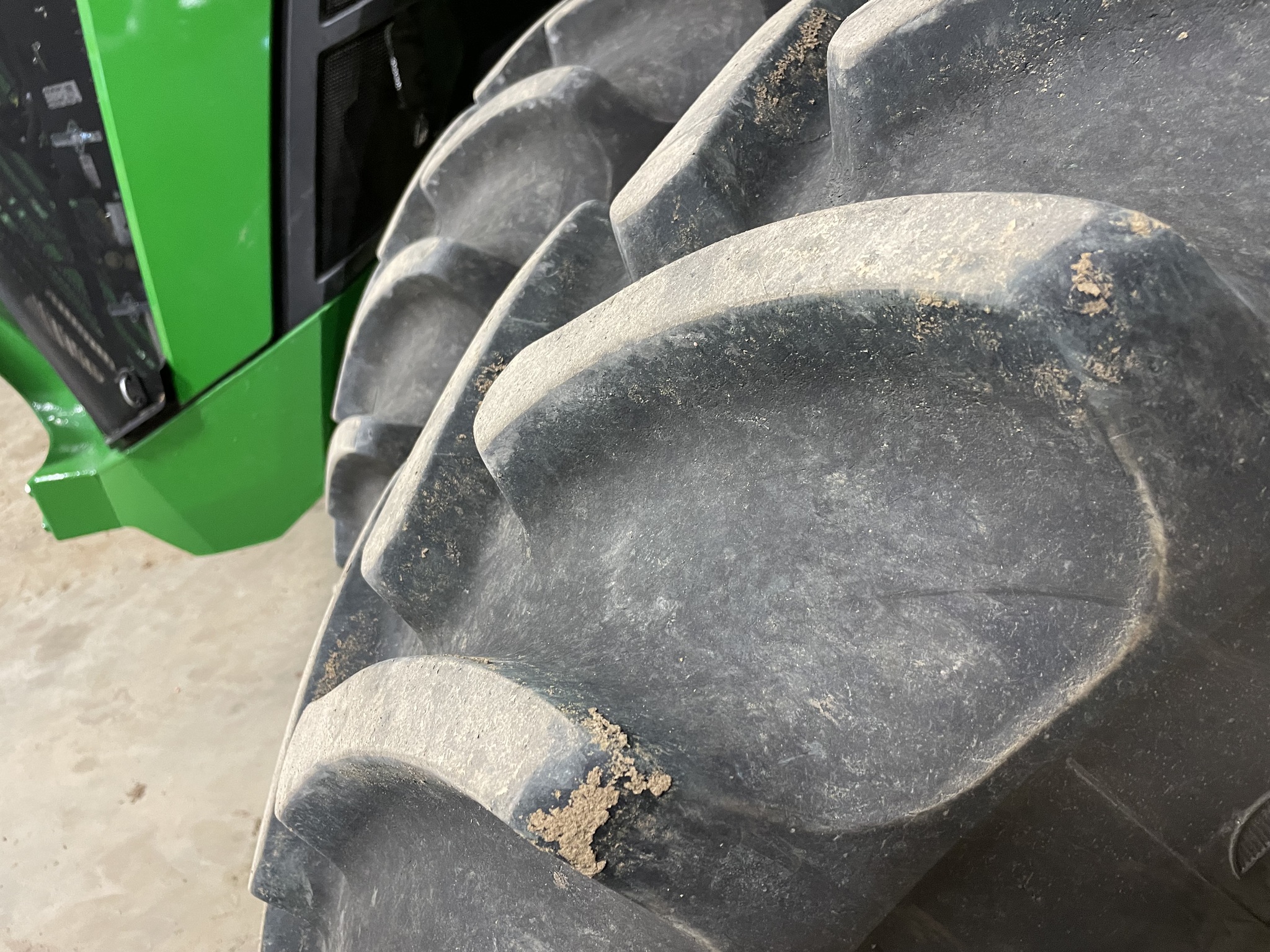  2023 John Deere 8R 340 at Heritage Tractor in Atchison, KS