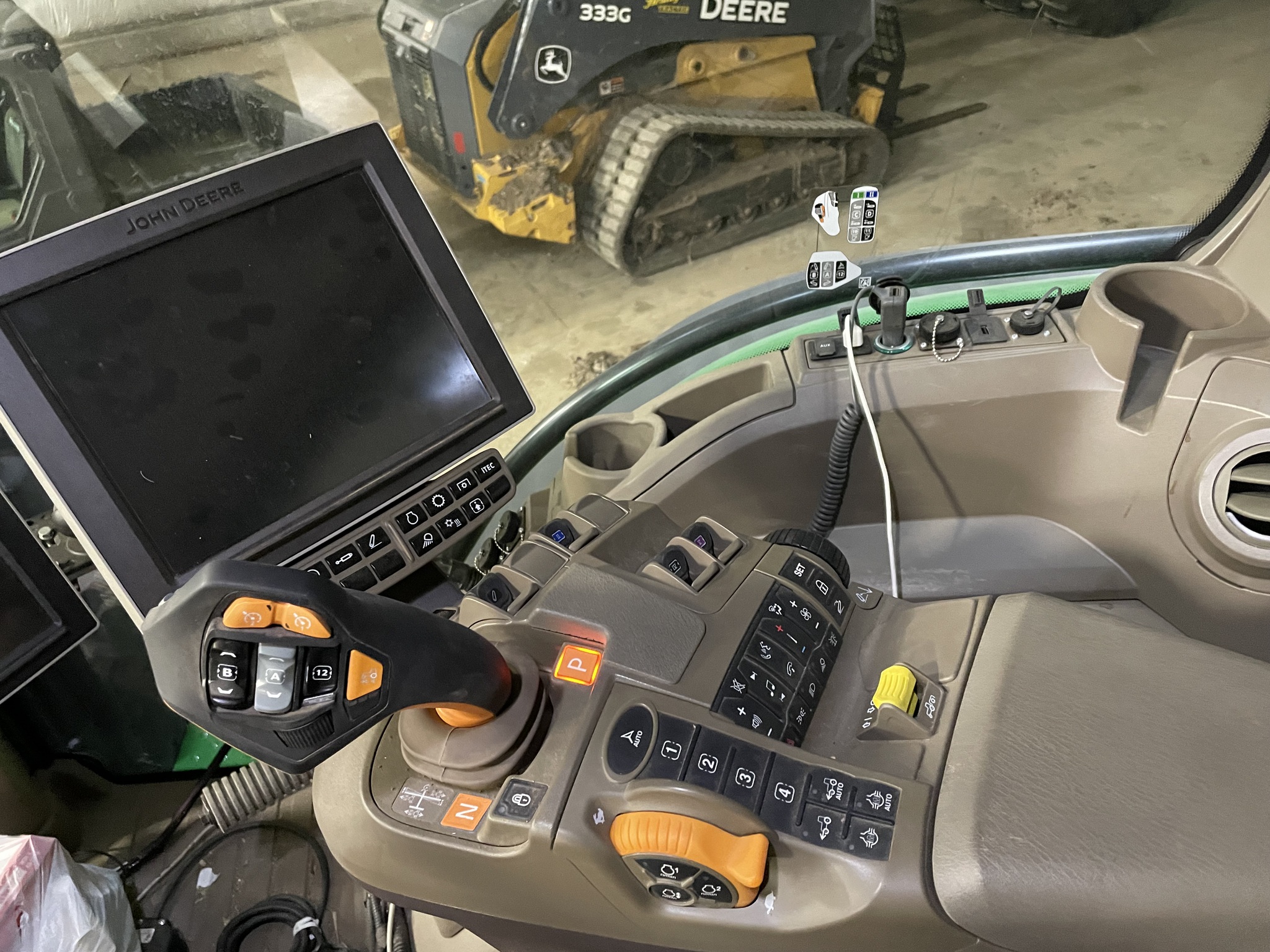  2023 John Deere 8R 340 at Heritage Tractor in Atchison, KS