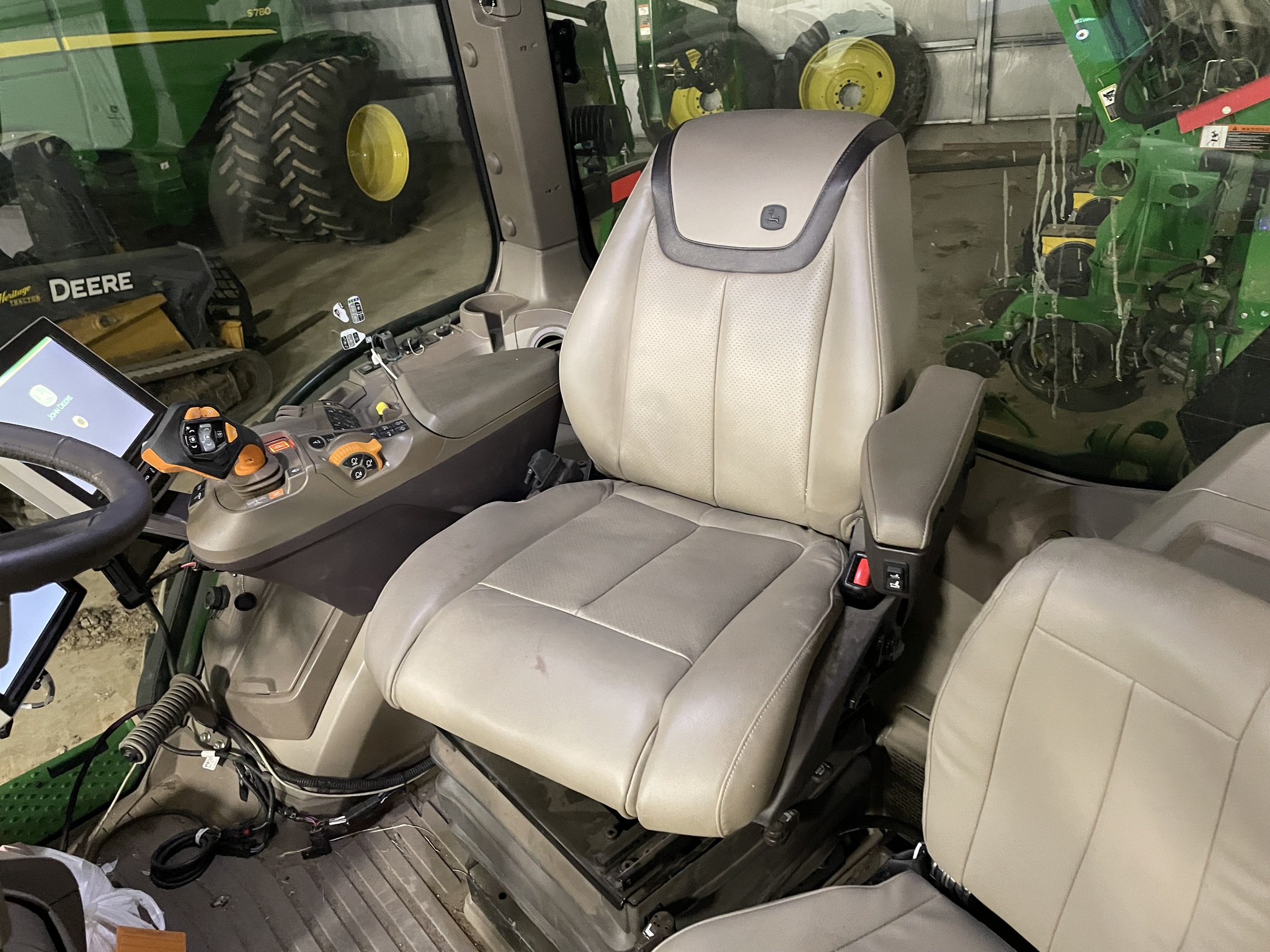  2023 John Deere 8R 340 at Heritage Tractor in Atchison, KS