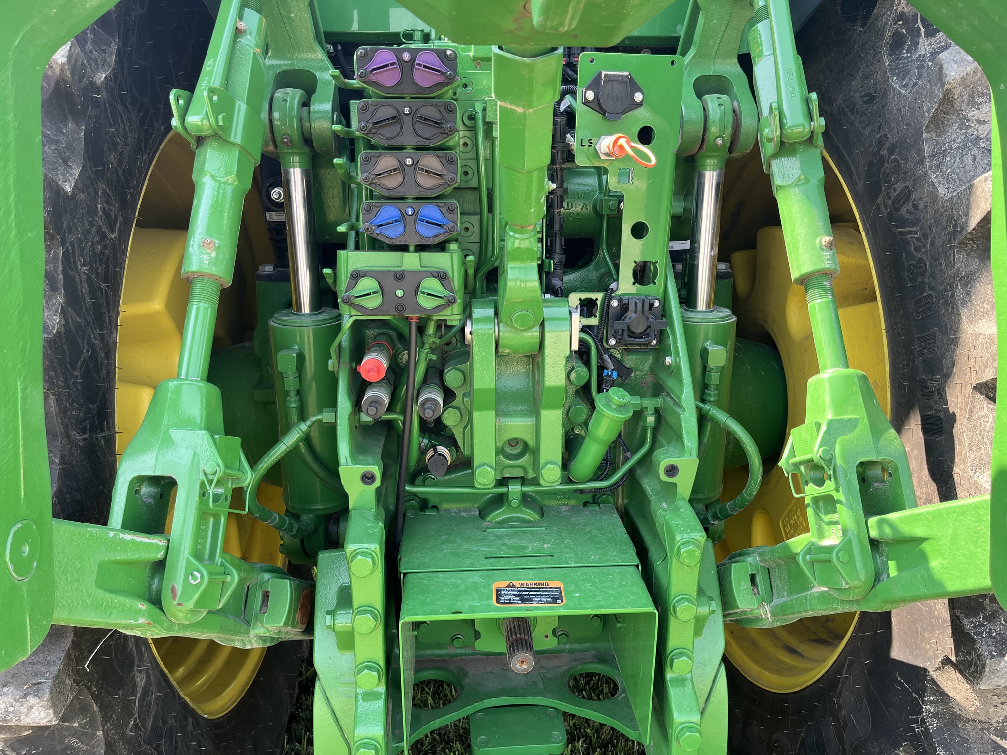  2023 John Deere 8R 340 at Heritage Tractor in Atchison, KS