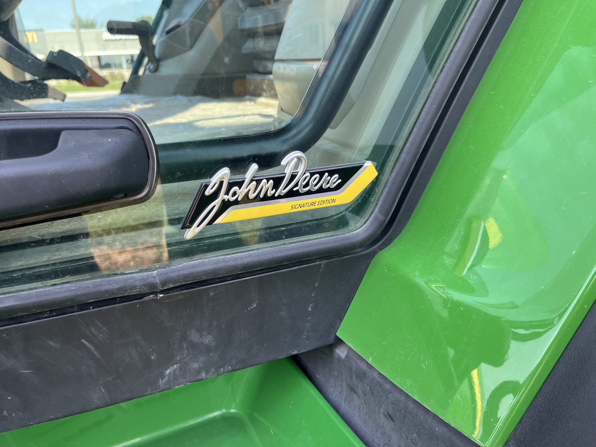  2023 John Deere 8R 340 at Heritage Tractor in Atchison, KS