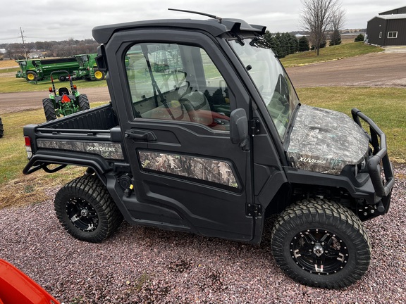 2023 John Deere XUV 835R - Photo2
