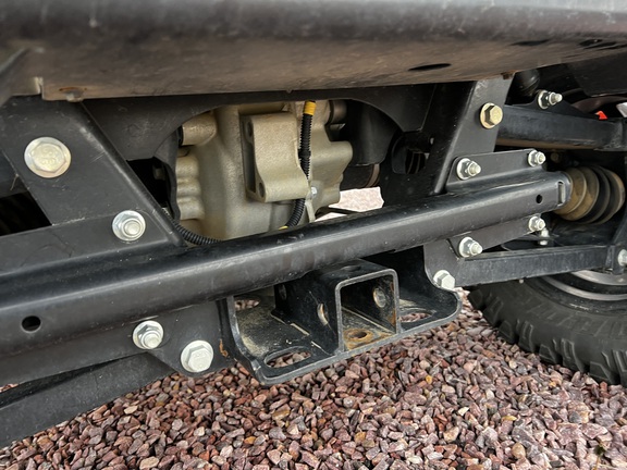 2023 John Deere XUV 835R - Photo16