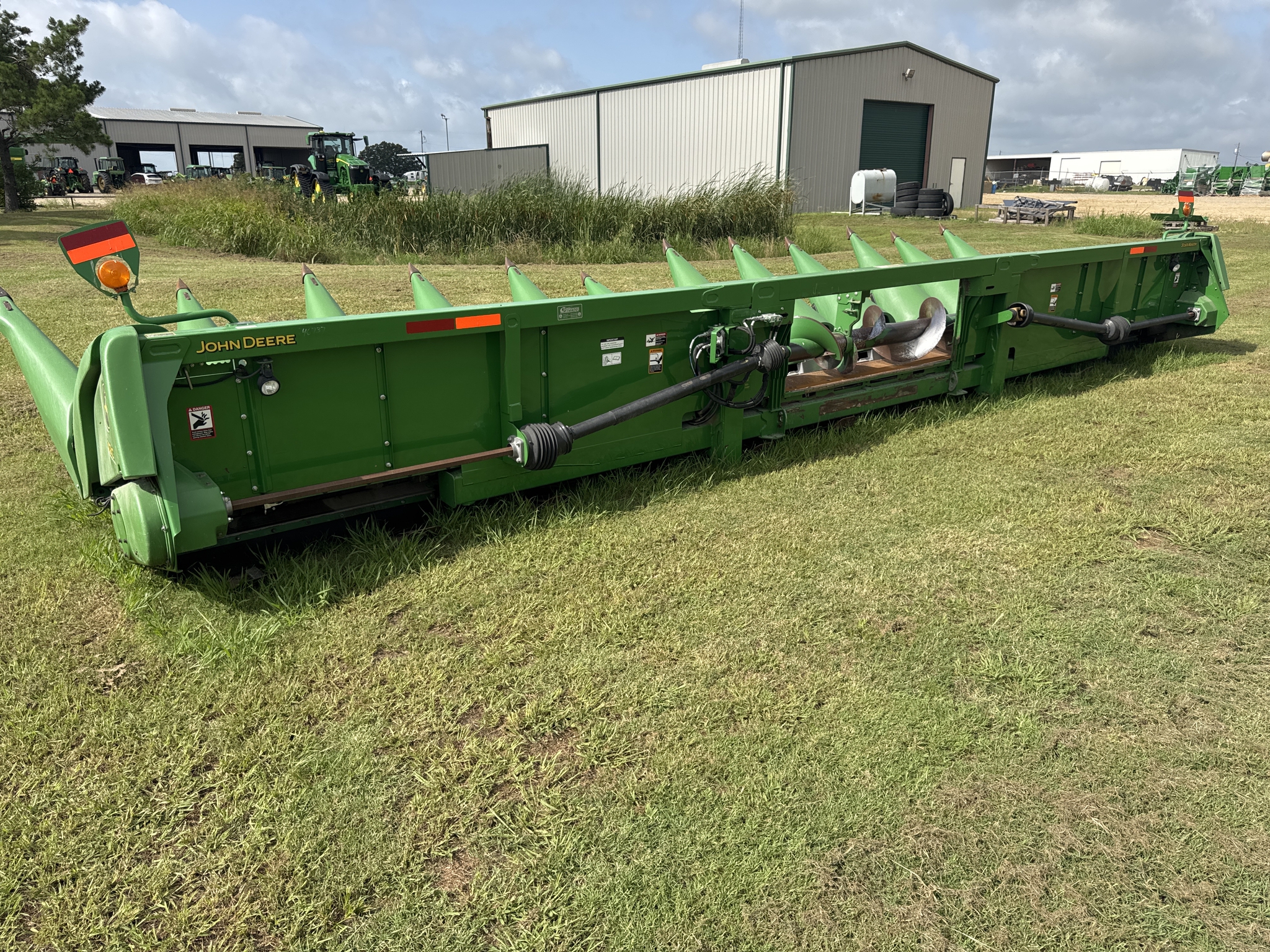 2012 John Deere 612C Image 11