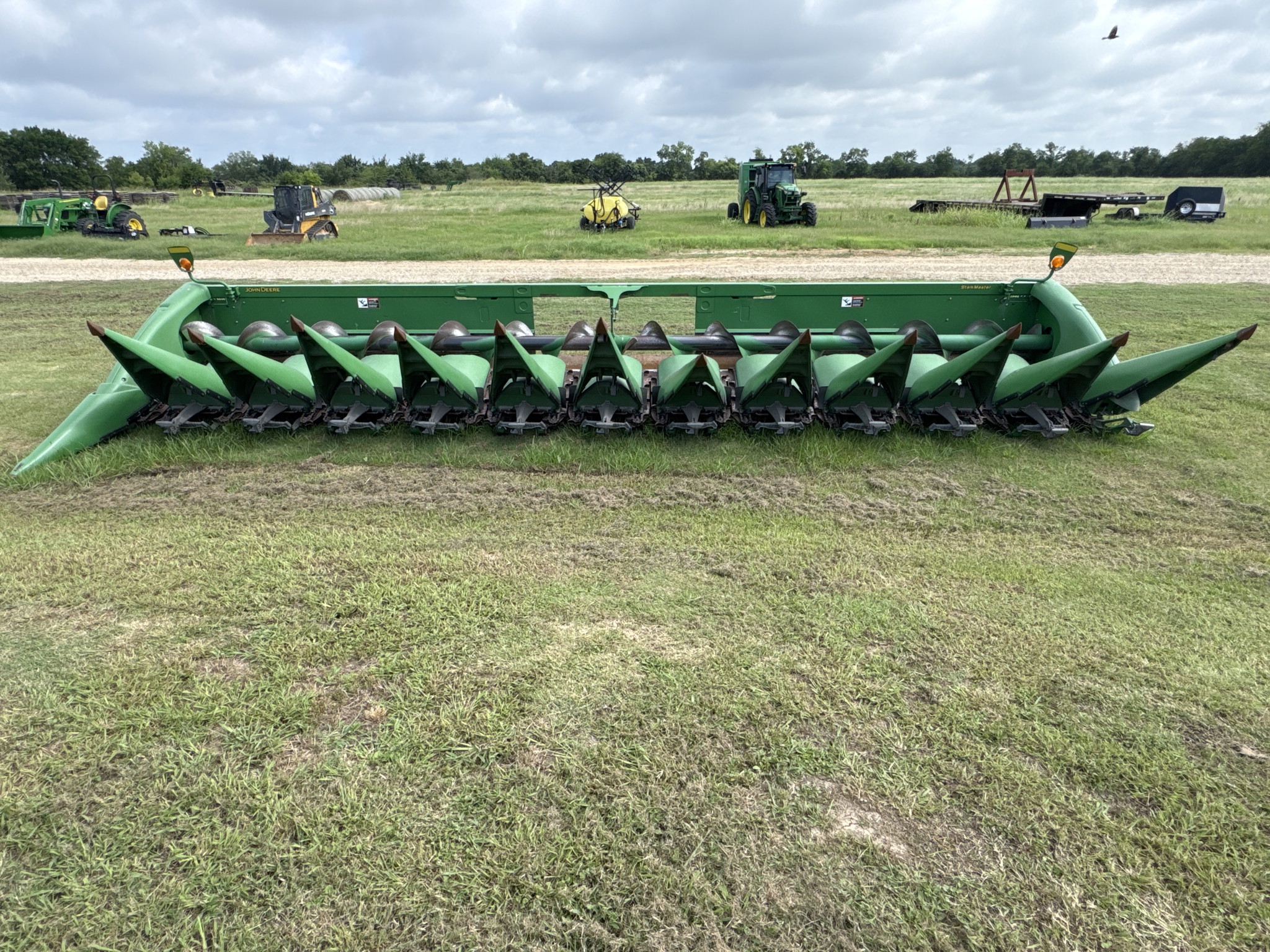 2012 John Deere 612C Image 7