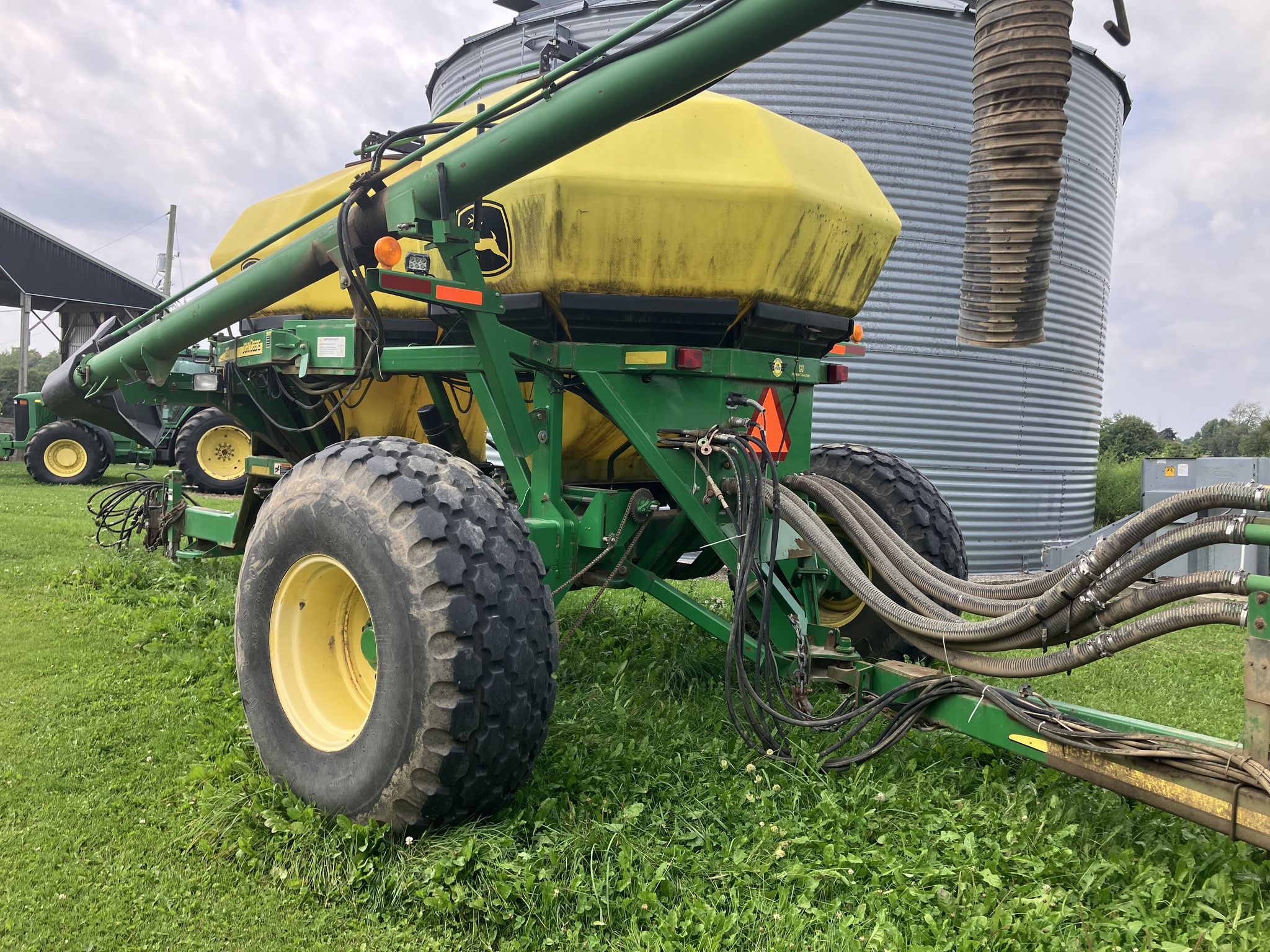 2005 John Deere 1890 Image 12