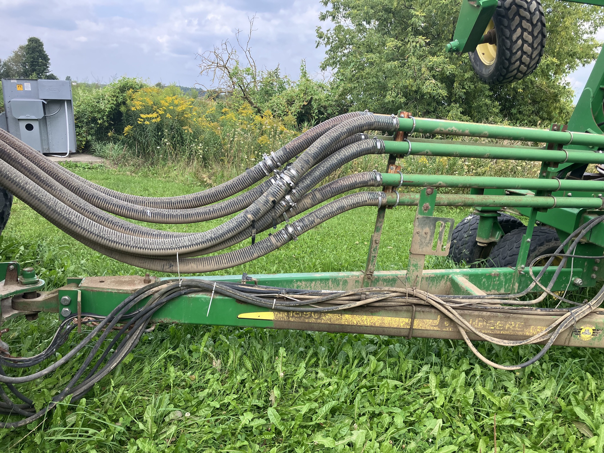 2005 John Deere 1890 Image 13
