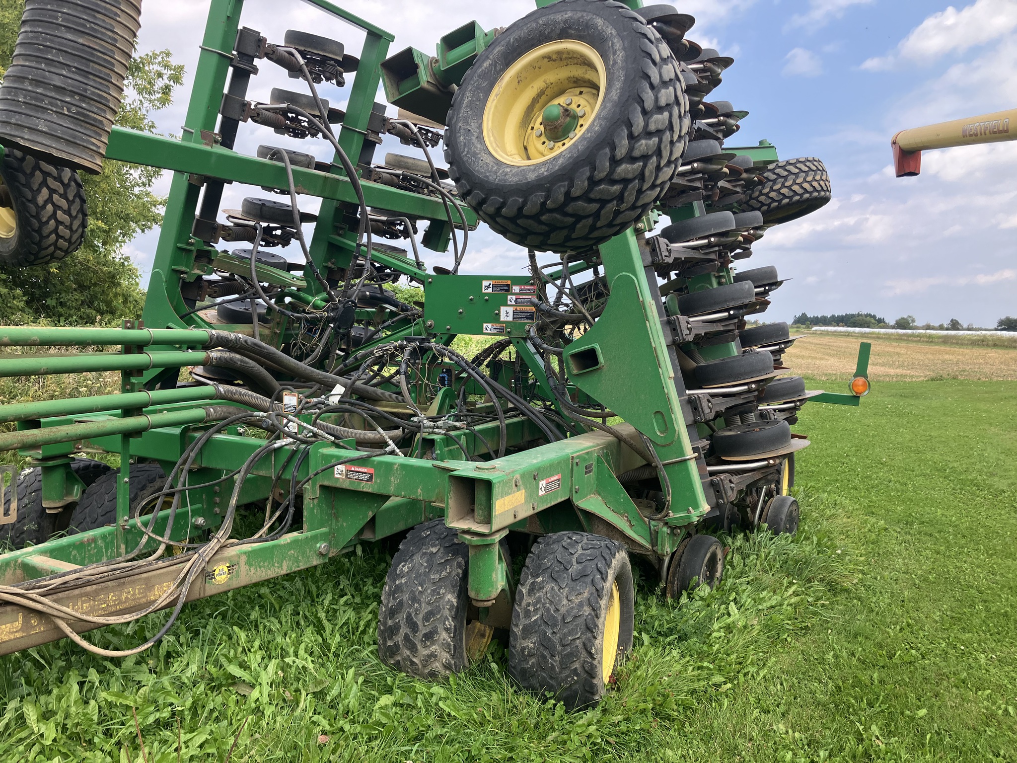 2005 John Deere 1890 Image 14