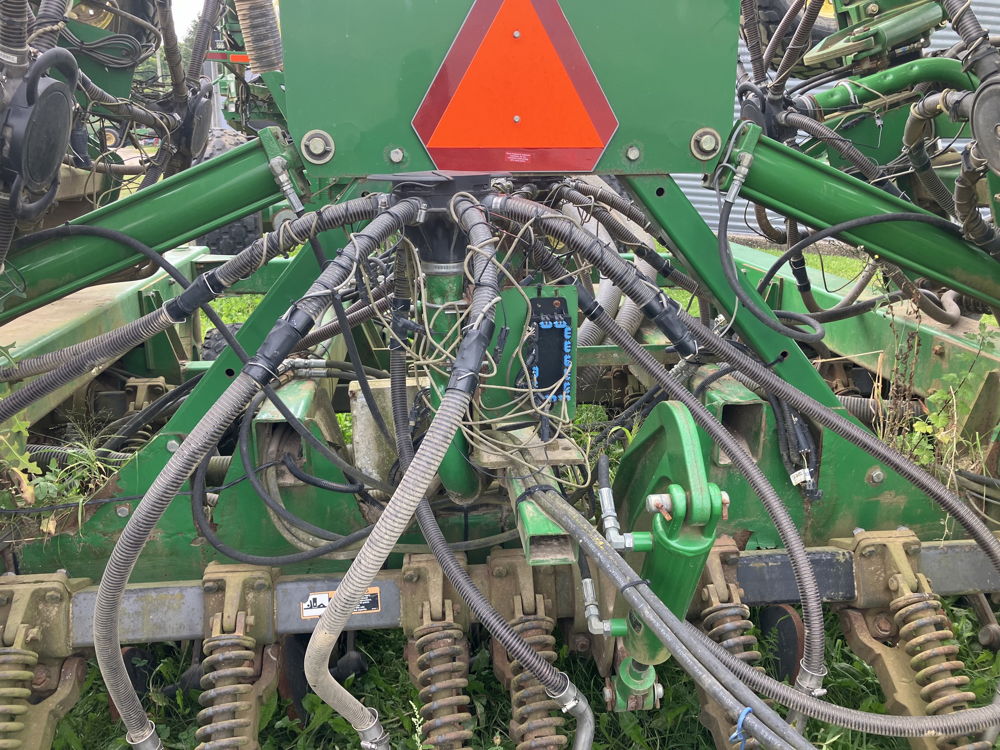 2005 John Deere 1890 Image 25