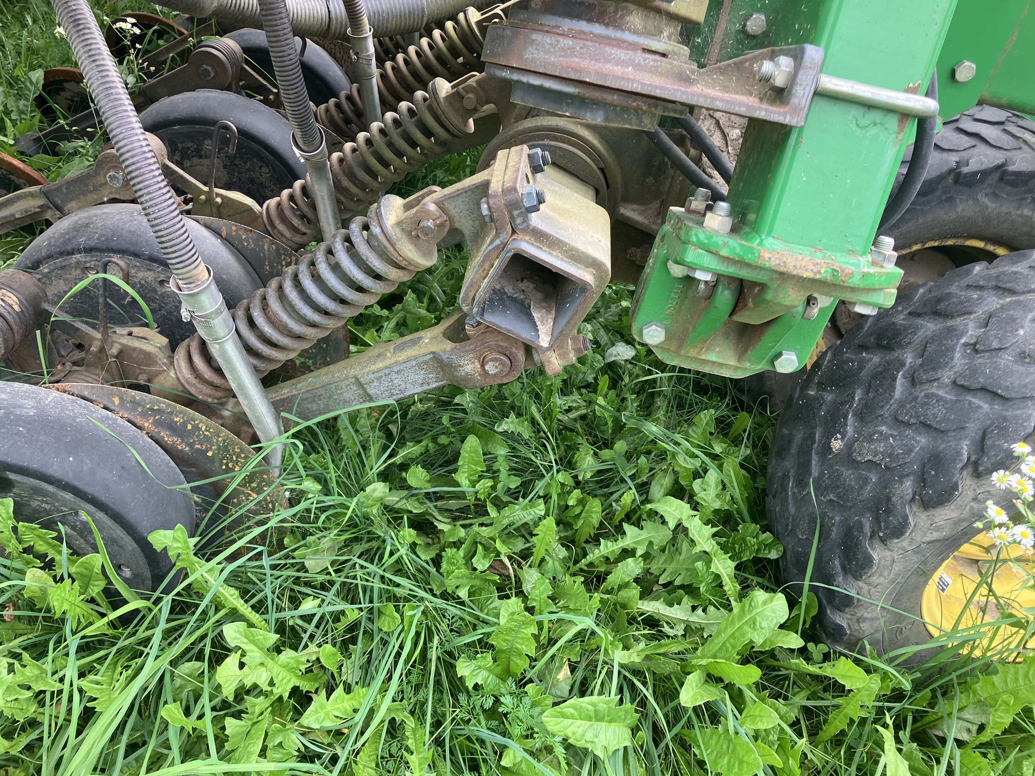 2005 John Deere 1890 Image 27