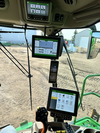 Used 2022 John Deere X9 1100 Combines at Horizon Ag & Turf in Westlock, AB - Photo16